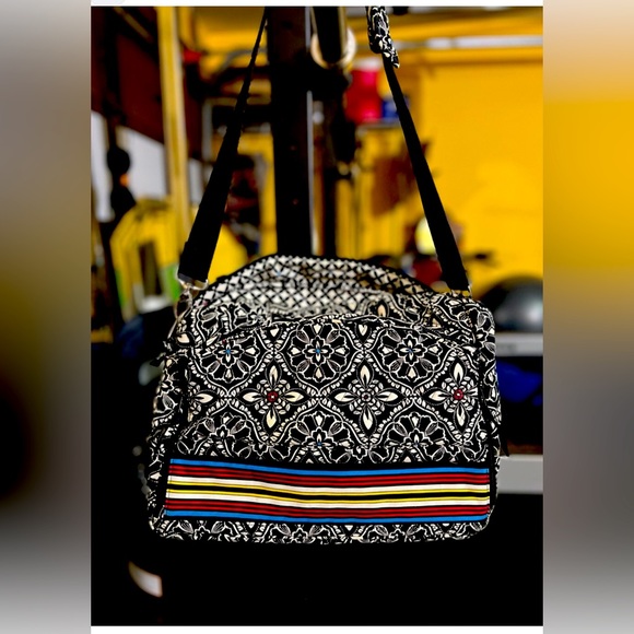 Vera Bradley Handbags - Vera Bradley bag